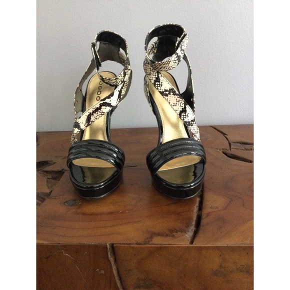 NEW Bebe Bri Snake Stiletto Sandals - Picture 2 of 5